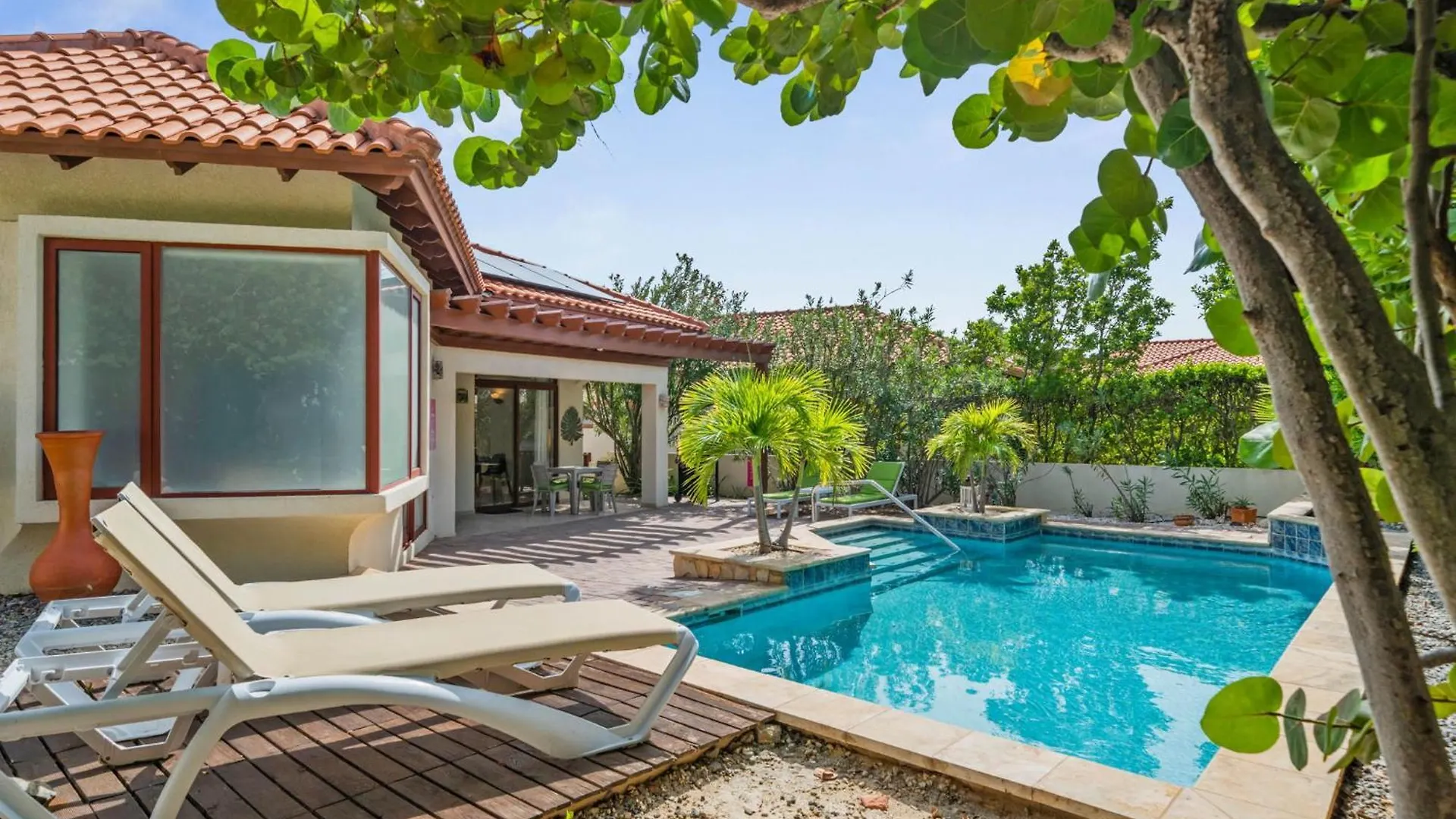 Caya Bista Lama 26 Palm Beach Nyaraló