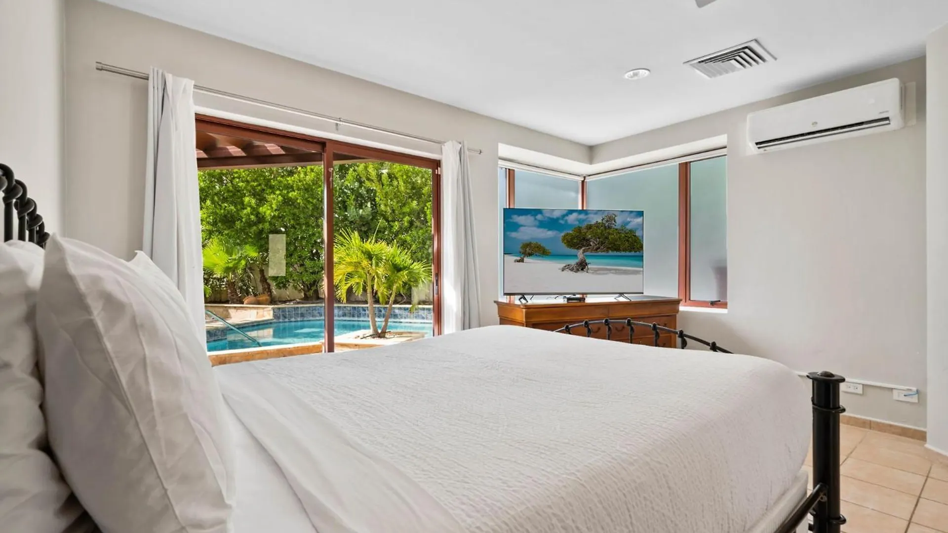 Feriehus Caya Bista Lama 26 Palm Beach